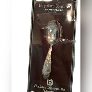 Vintage collectible Wm ROGERS silver plated baby spoon, 4", Birth Record 05